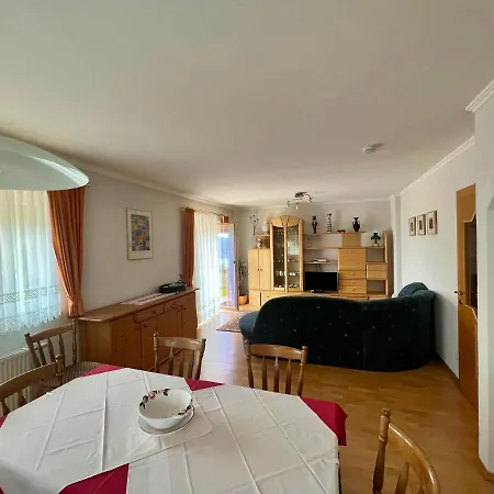 Ferienwohnung Sabine Mit Wortherseeblick 公寓 Techelsberg